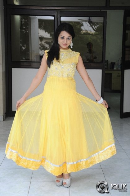 Reshma-at-Jeelakarra-Bellam-Movie-Press-Meet